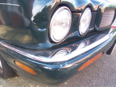 http://www.2carpros.com/forum/automotive_pictures/255590_bumper202620side20damage_1.jpg