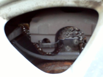 http://www.2carpros.com/forum/automotive_pictures/323682_2005_gr_caravan_brake_problem_1.jpg