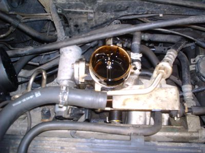 http://www.2carpros.com/forum/automotive_pictures/458120_engine_oil_1.jpg