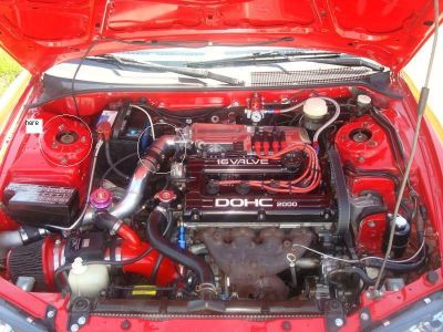 http://www.2carpros.com/forum/automotive_pictures/530142_engine_bay_1_1.jpg