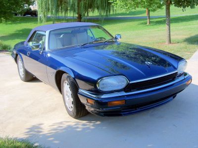 http://www.2carpros.com/forum/automotive_pictures/584774_1996_Jaguar_XJS_17_1.jpg