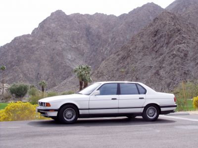 https://www.2carpros.com/forum/automotive_pictures/152891_BMW_001_2.jpg