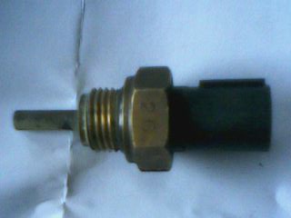https://www.2carpros.com/forum/automotive_pictures/231560_Is_this_the_coolant_temperature_sensor_1.jpg