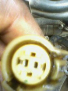 https://www.2carpros.com/forum/automotive_pictures/231560_Is_this_the_plug_to_the_coolant_temperature_sensor_1.jpg