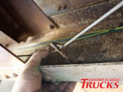 https://www.2carpros.com/forum/automotive_pictures/432214_0901cct_10_z1966_chevy_c10_early_classic_enterprises_trailing_arm_kit_installemergency_brake_cables_3.jpg