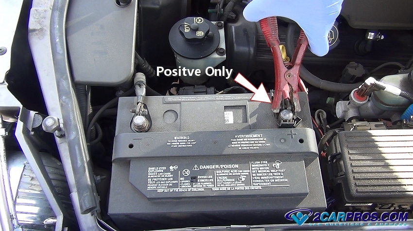 how to start car battery with jumper cables