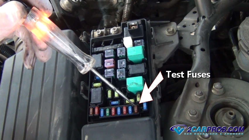 How to Remove a Relay from Fuse Box