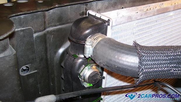 radiator hose coolant leak