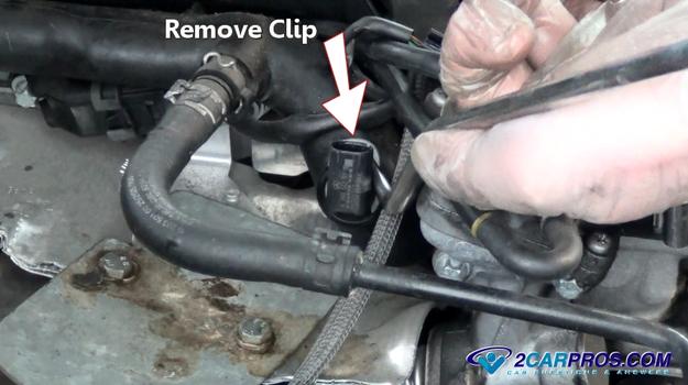 remove coolant sensor clip