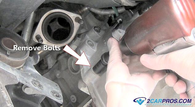 remove last bell housing bolts