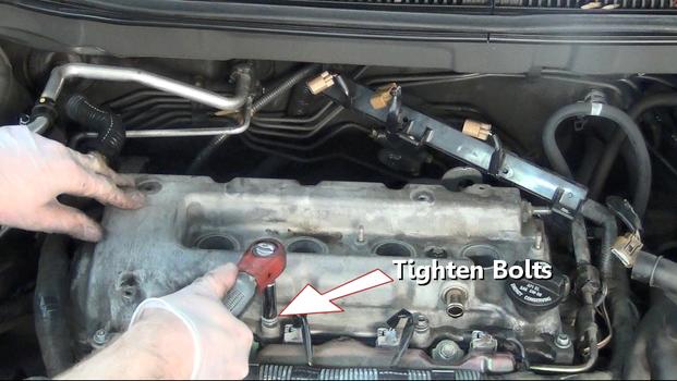 tighten valve cover bolts