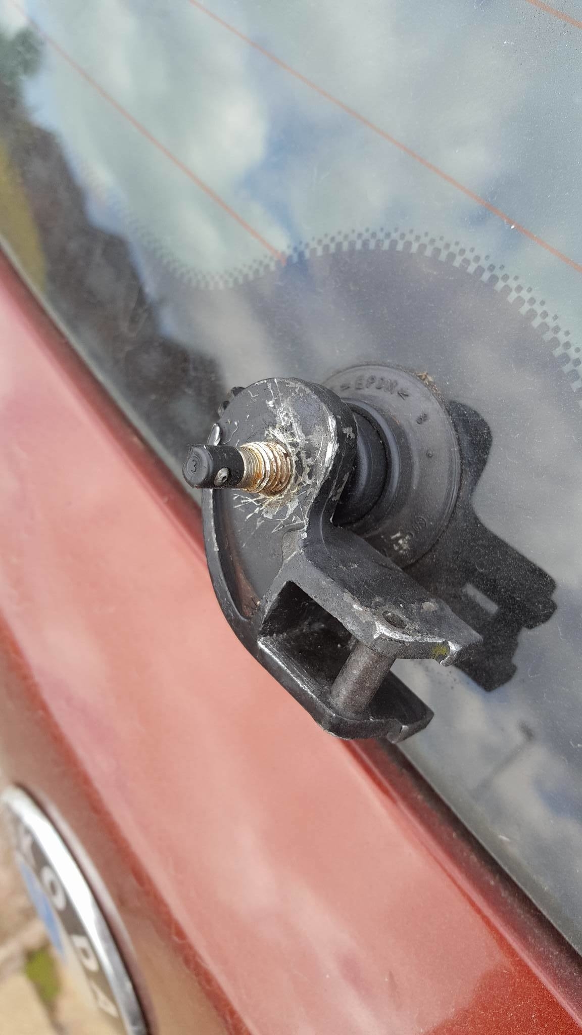 Stuck Rear Wiper Arm Dear 2carpros, I Have Attached a Picture, I