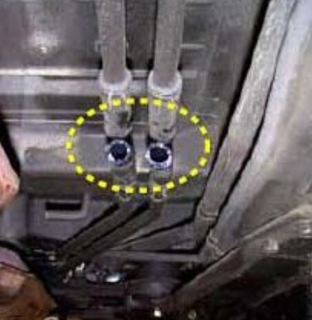 Passenger Rear Engine Water Leak?: Passenger Rear Engine Water